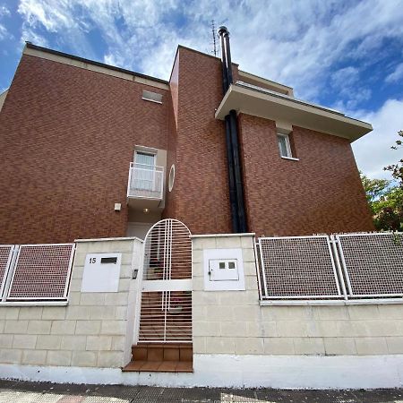Casa Chalet Jardin Particular Ideal Grupos Y Familias Baranain المظهر الخارجي الصورة